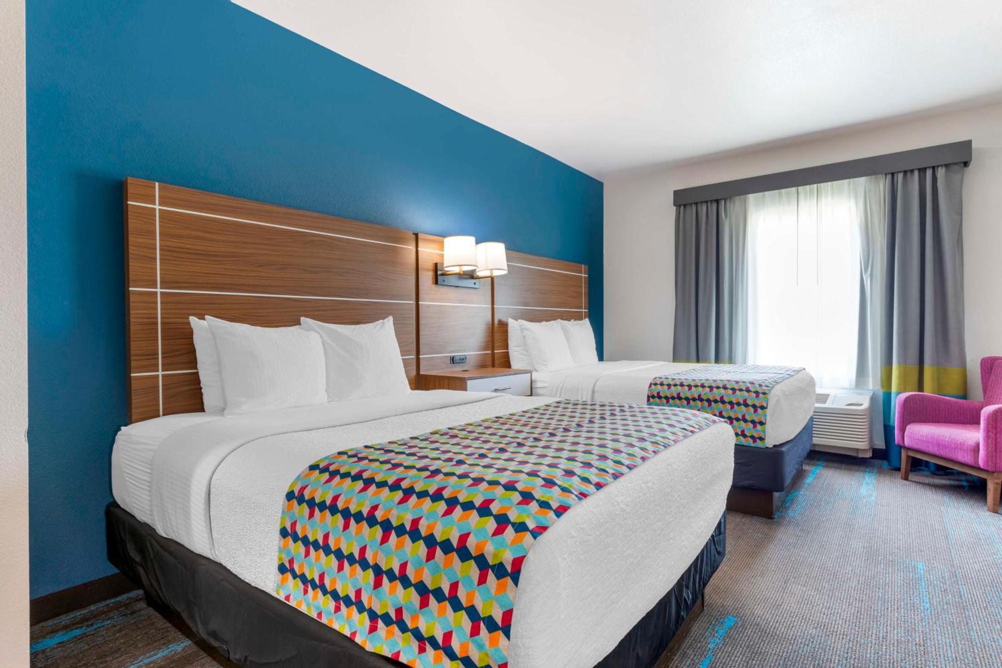 Queen Suite with Sofa Bed