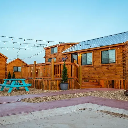 The Big Texan - Cabins And Wagons-2