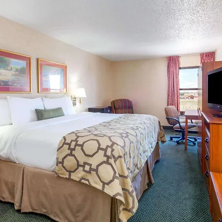 Baymont By Wyndham Amarillo East-2