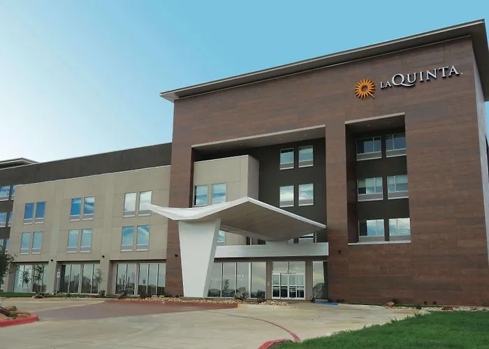 La Quinta By Wyndham Amarillo Airport Hotel